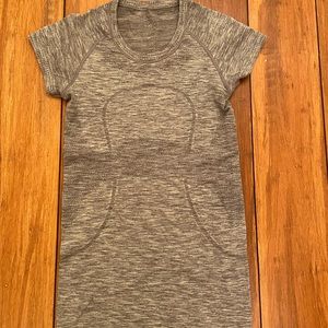Size 4 Lululemon Swiftly Tech